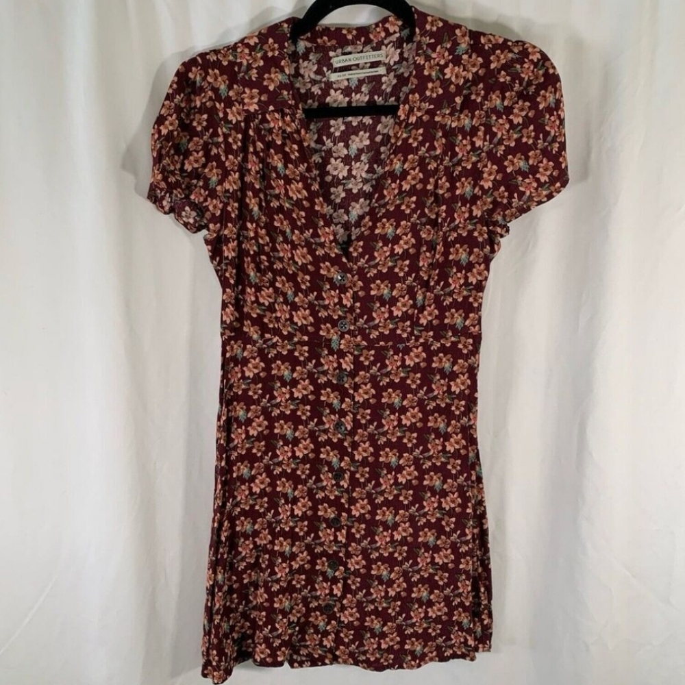 Urban Outfitters Mini Dress Women's XS Red Floral Short Sleeve Collared